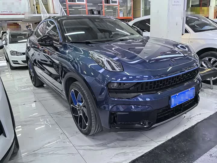 Lynk & Co 05