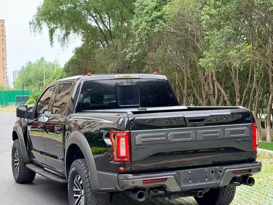 Ford F-150 Raptor