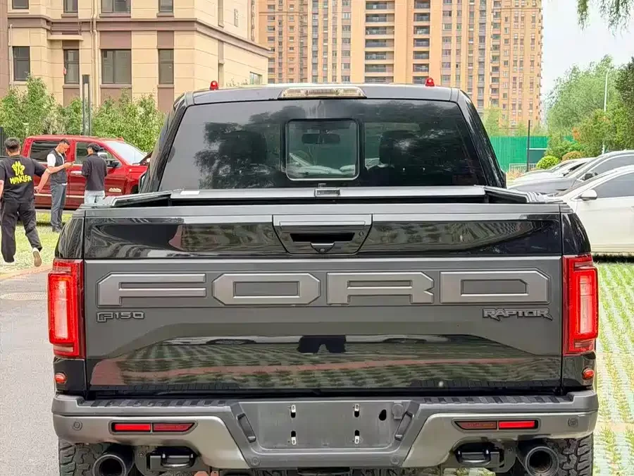 Ford F-150 Raptor