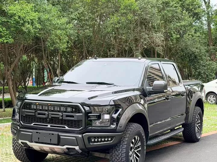 Ford F-150 Raptor