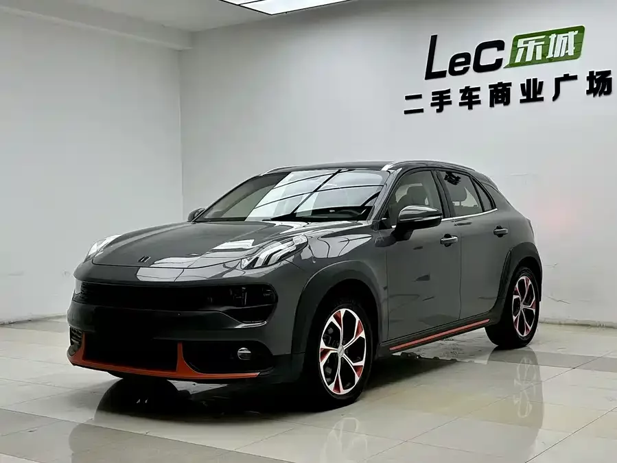 Lynk & Co 02