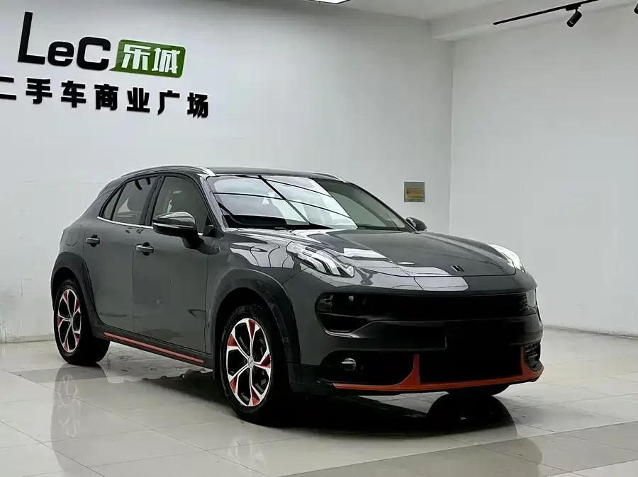 Lynk & Co 02