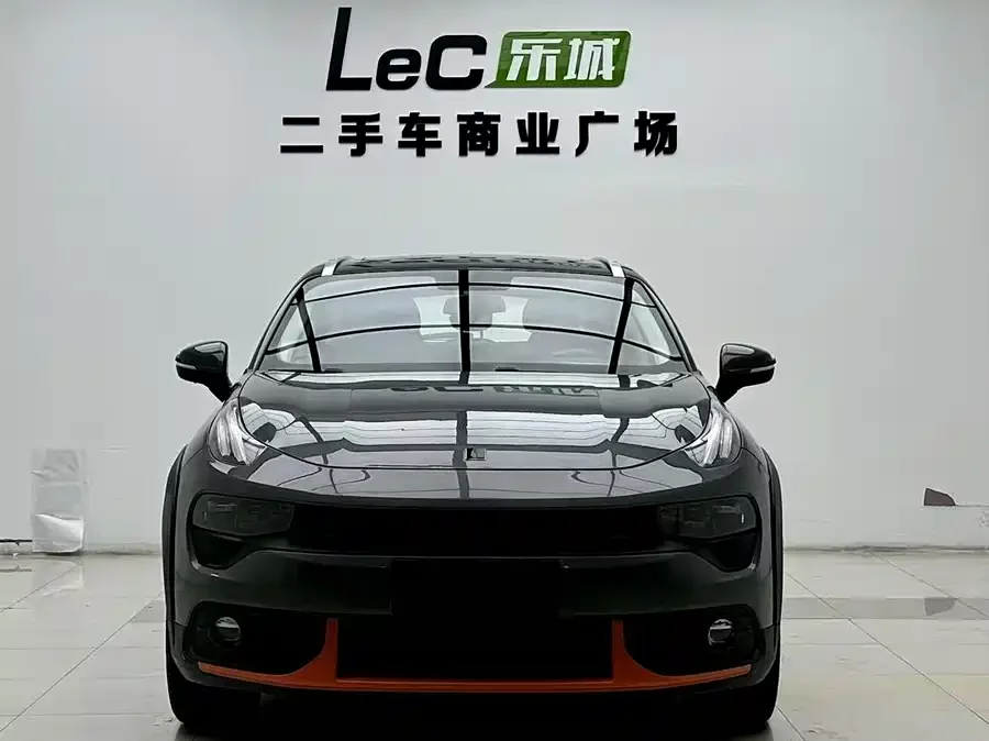 Lynk & Co 02