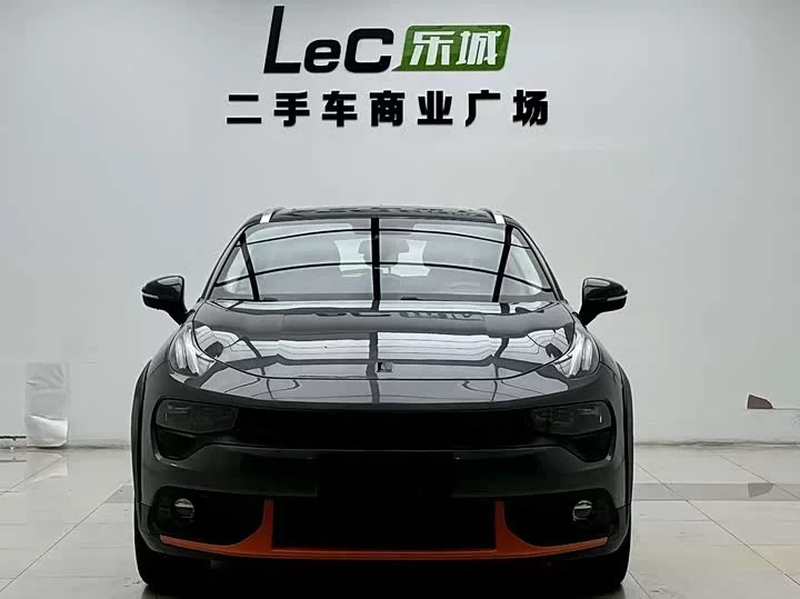 Lynk & Co 02