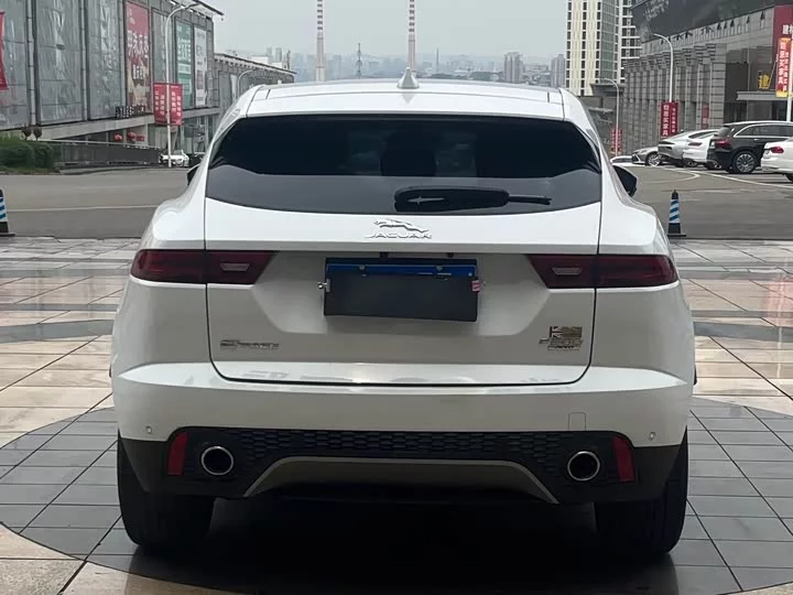 Jaguar E-PACE