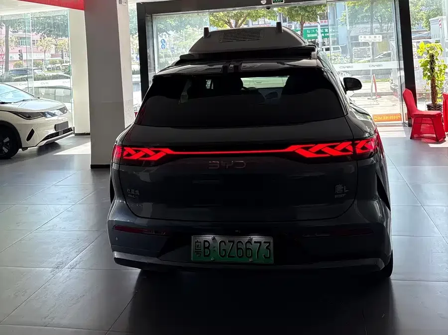 BYD Tang L
