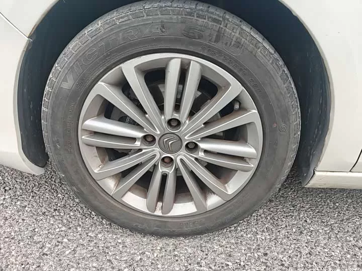 Citroën C4L
