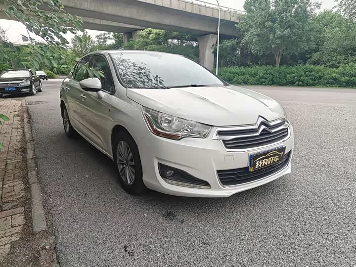 Citroën C4L