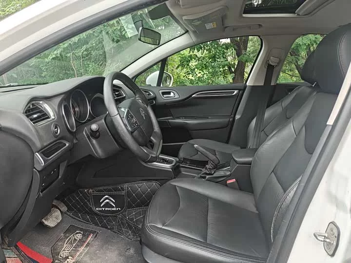 Citroën C4L