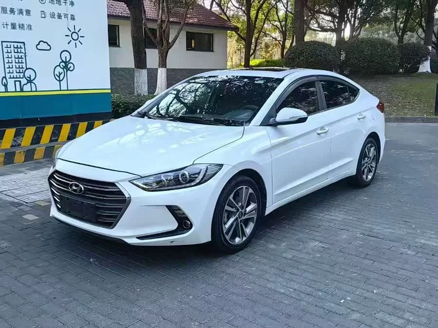 Hyundai elantra