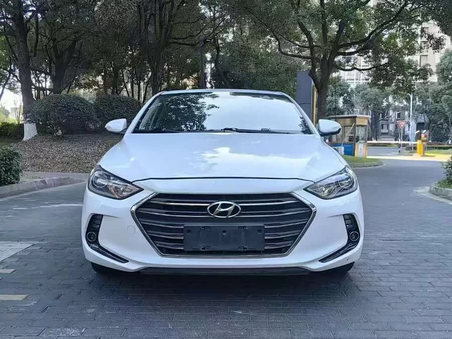 Hyundai elantra