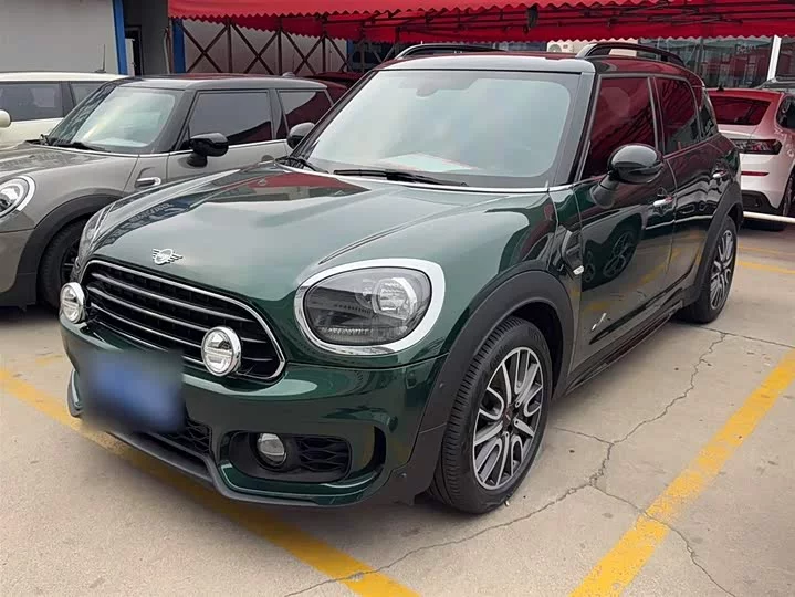 MINI COUNTRYMAN