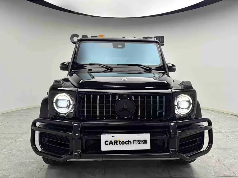 Mercedes Benz G-rated