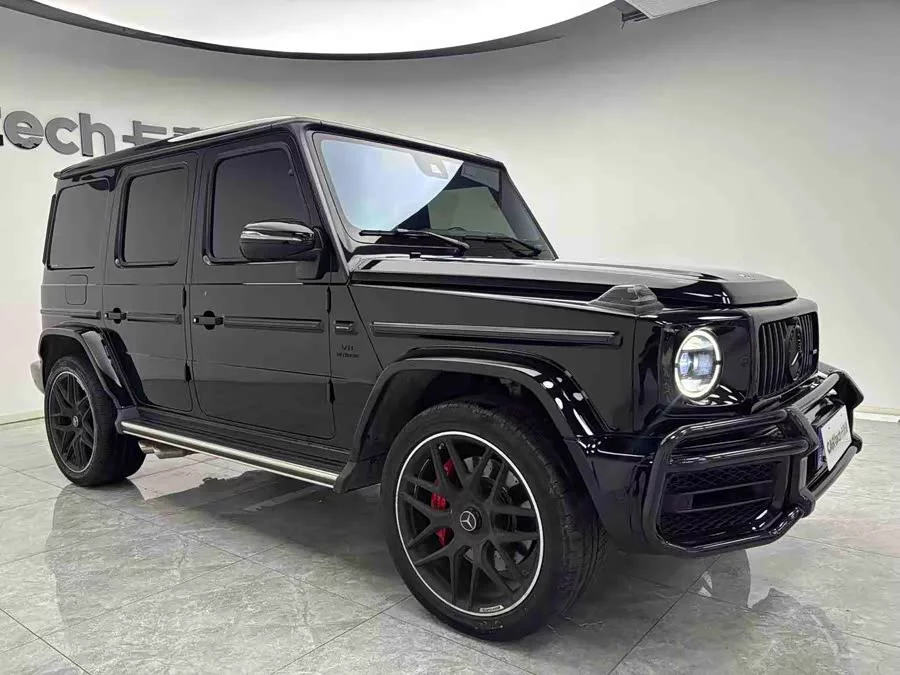 Mercedes Benz G-rated