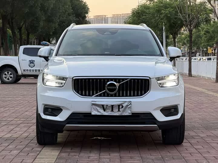 Volvo XC40