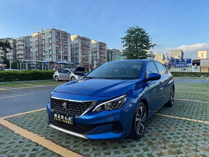 Peugeot 408