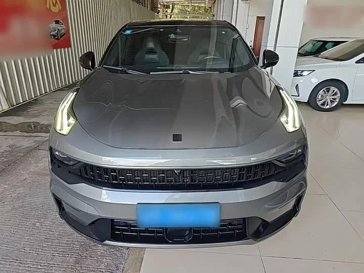 Lynk & Co 05