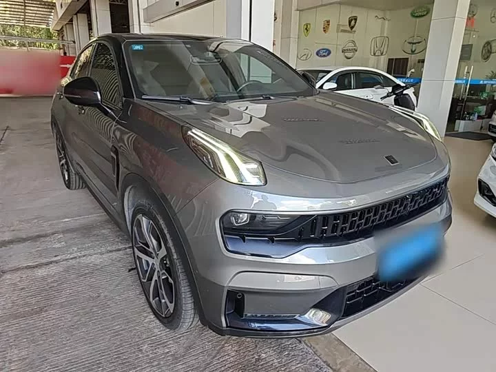 Lynk & Co 05