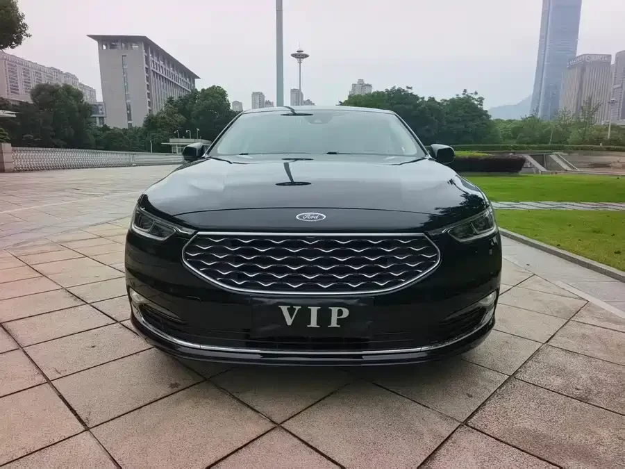 Ford Taurus