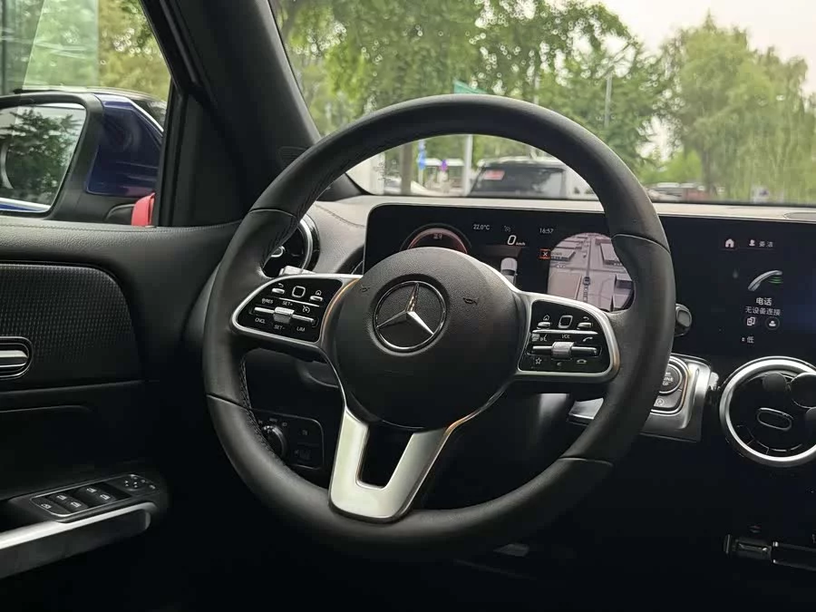 Mercedes Benz GLB