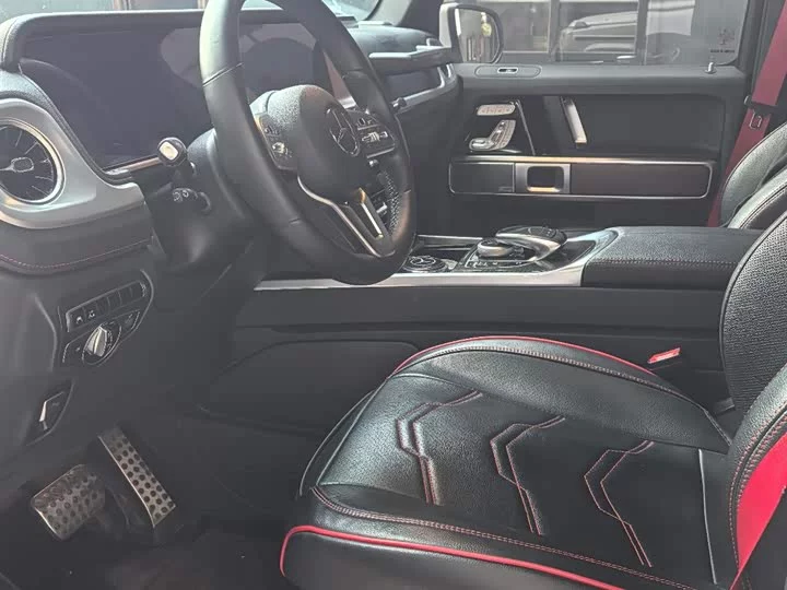 Mercedes-Benz G-rated