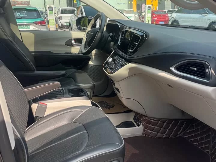 Chrysler Grand Voyager