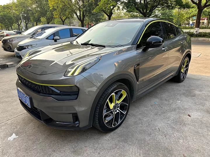 Lynk & Co 05