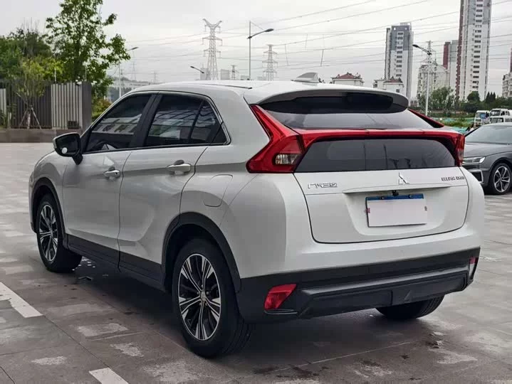 Mitsubishi Yi Ge