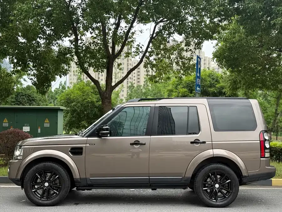 Land Rover finds