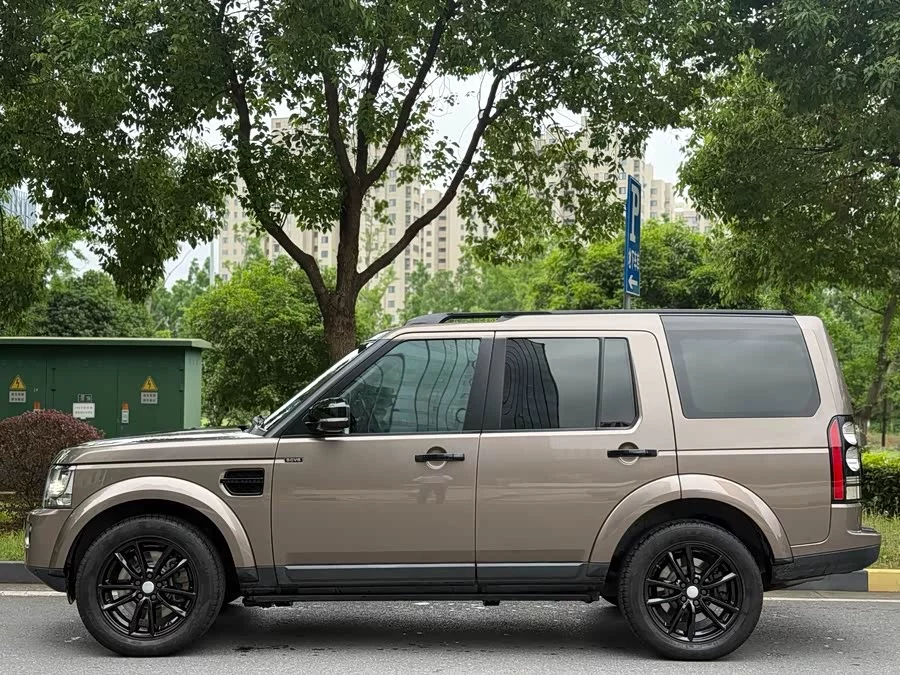 Land Rover finds