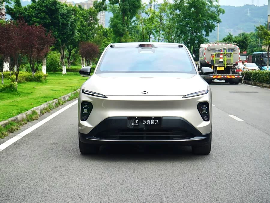 NIO EC7