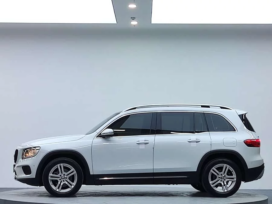 Mercedes Benz GLB