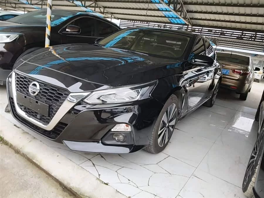 Nissan Teana