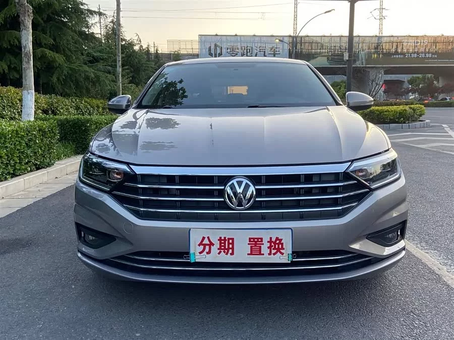 Volkswagen Sagitar