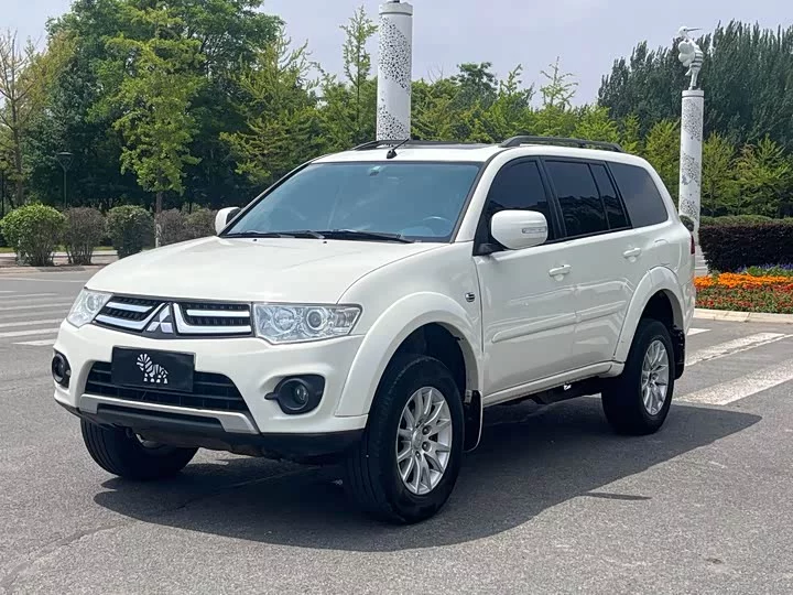 Mitsubishi Pajero Jinchang