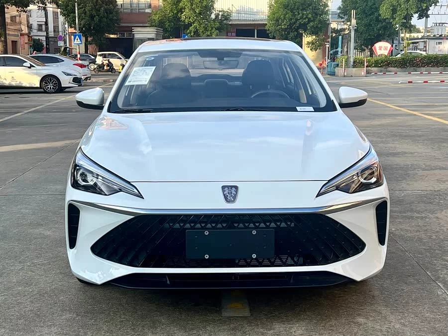 Roewe i5