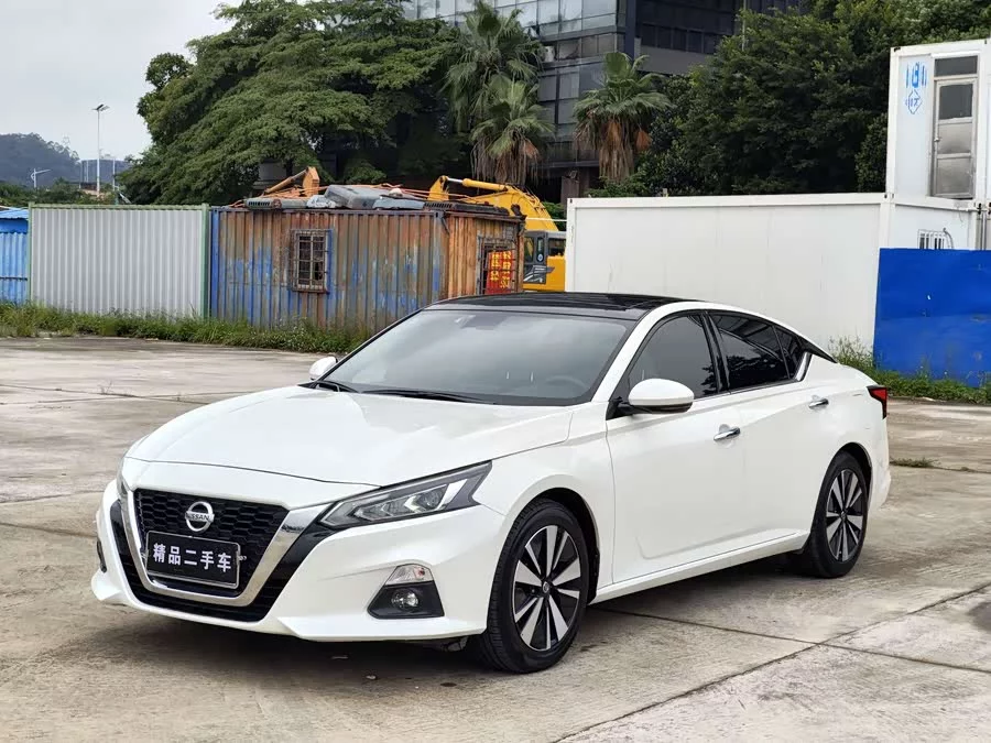 Nissan Teana