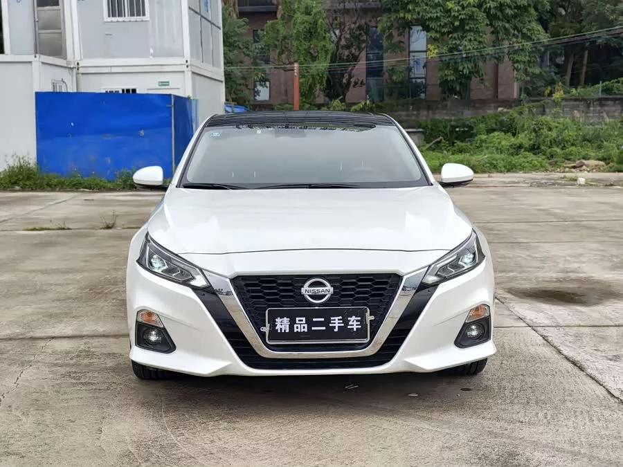 Nissan Teana