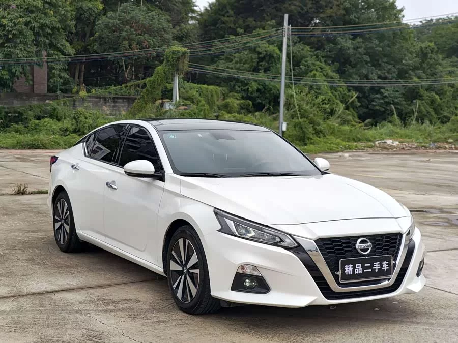 Nissan Teana