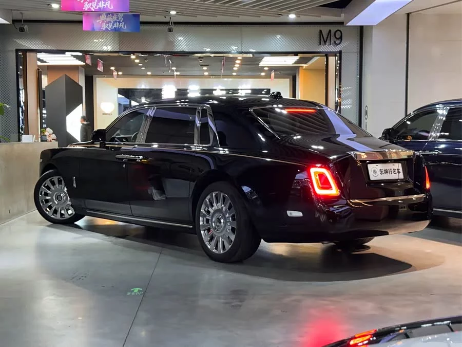 Rolls-Royce Phantom