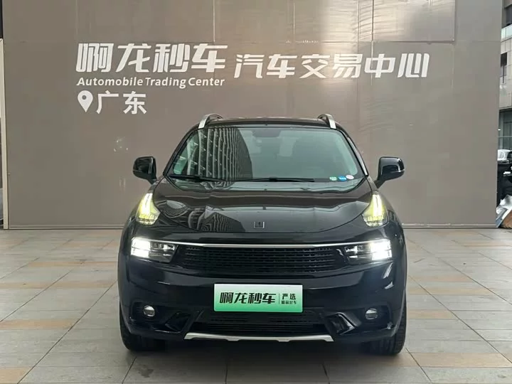 Lynk & Co 01 EM-P