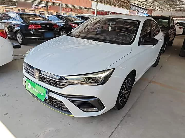 Roewe i5