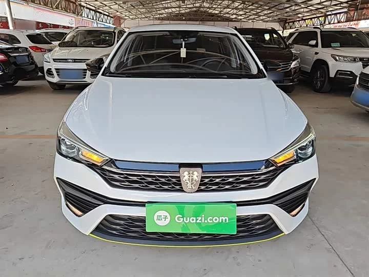 Roewe i5