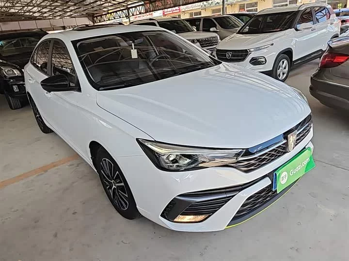 Roewe i5