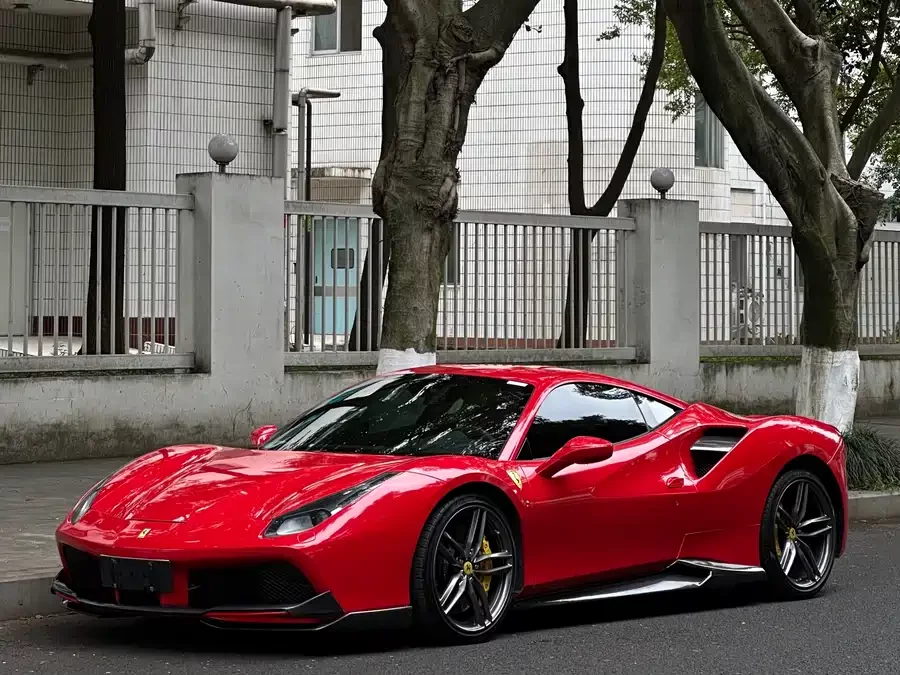 Ferrari 488