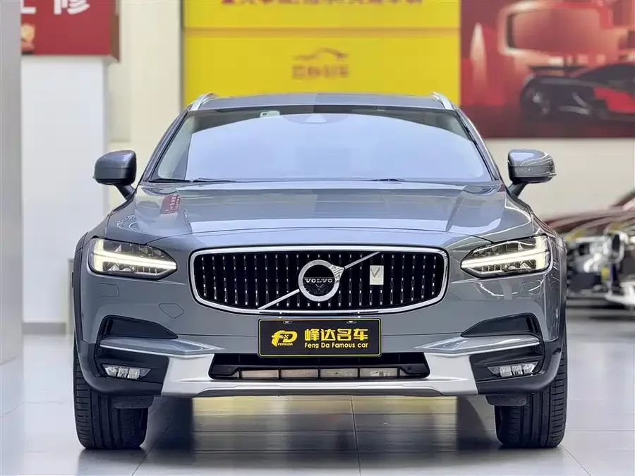 Volvo V90