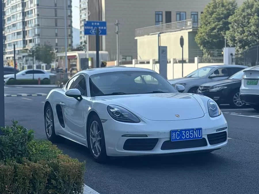 Porsche 718