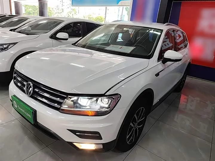 Volkswagen Tiguan L