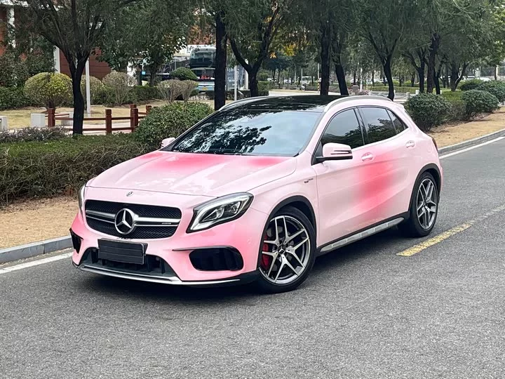 Mercedes-Benz GLA AMG