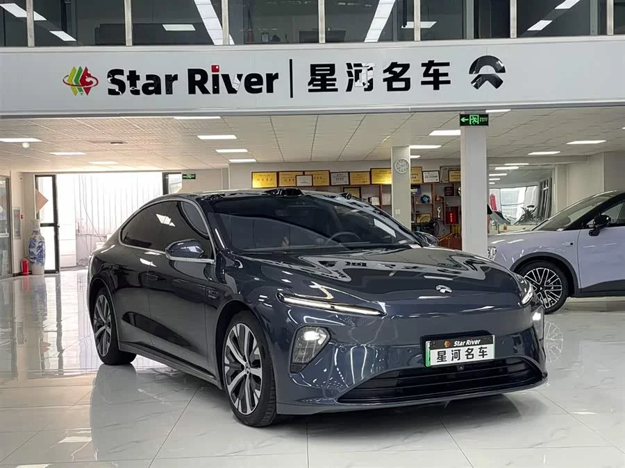 NIO ET7